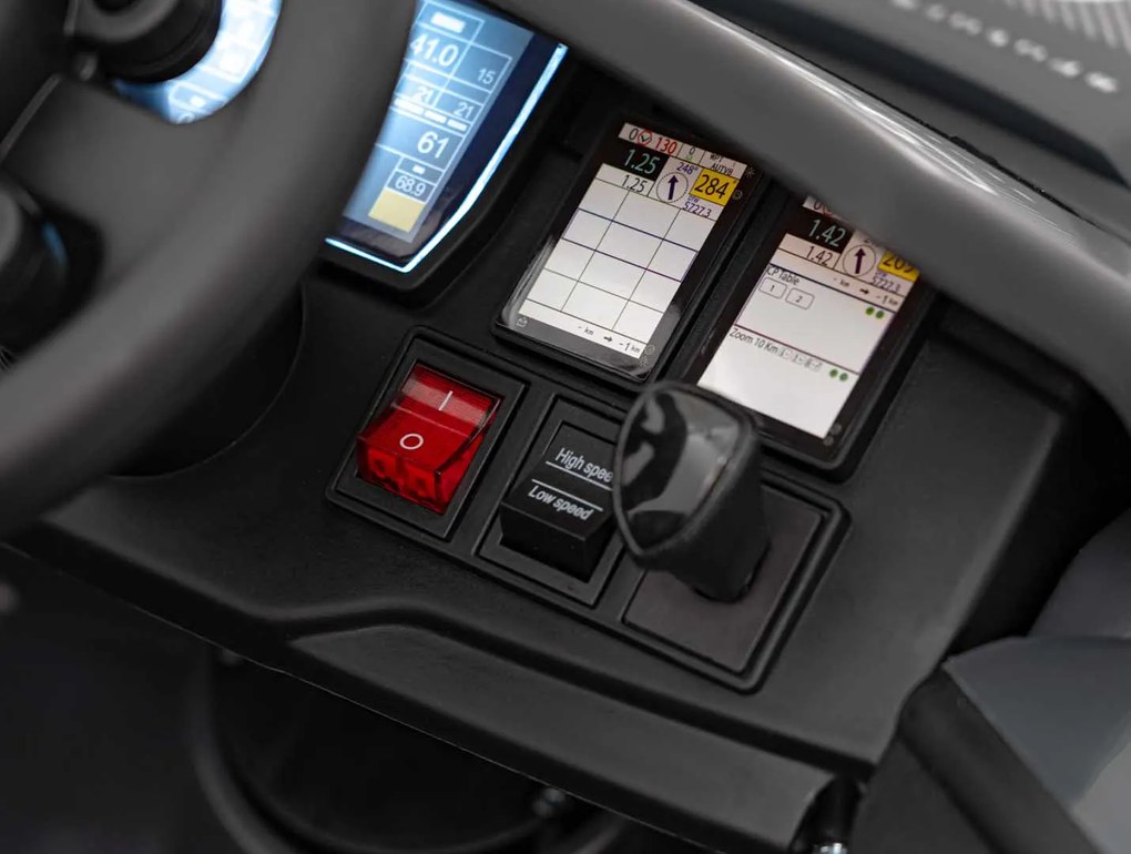 Ramiz Audi RSQ E-TRON vozidlo Sivá