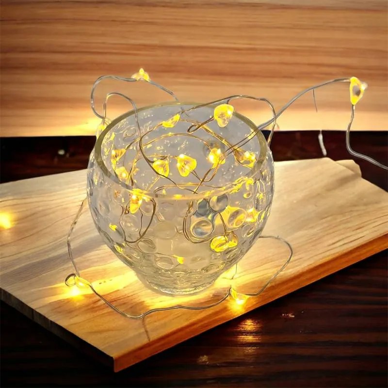 DECOLED Svetelná reťaz LED na batérie, so srdiečkami, teplá biela, 20 LED, 2,3 m