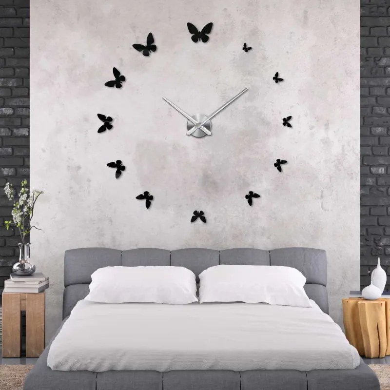 Hodiny na stenu s motýľmi vytvárajú vizuálne pútavý efekt | SENTOP 12S001