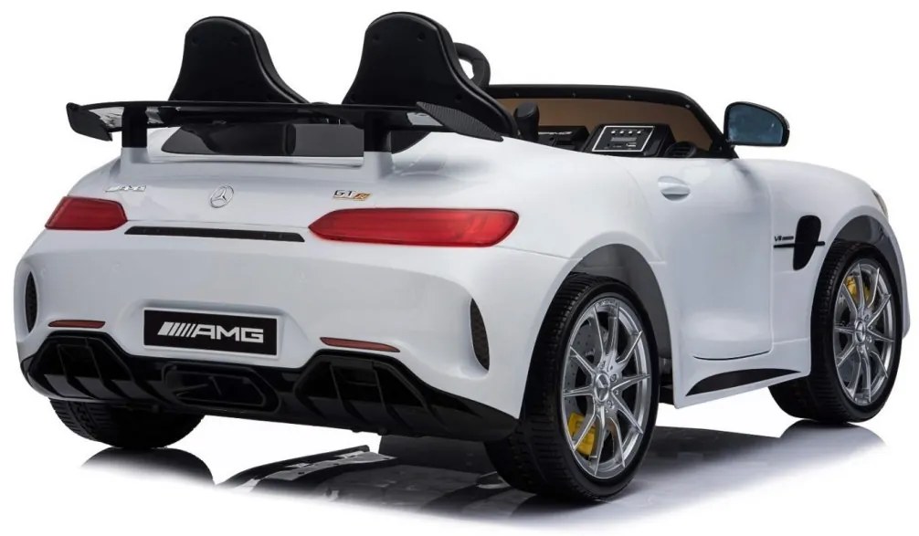 RAMIZ ELEKTRICKÉ AUTÍČKO MERCEDES-BENZ GT R 4 x 4 - LAKOVANÉ - BIELE - 4 x RS550PH-12V - 2 x 12V/7Ah - 2023