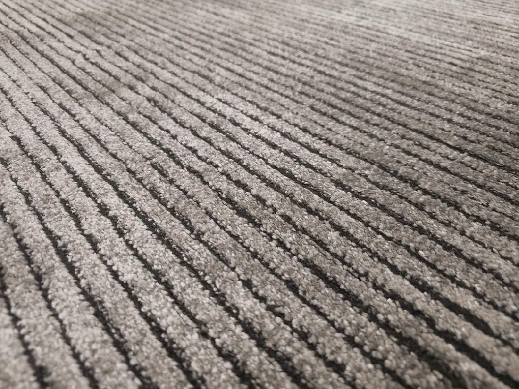 BE Koberec Eforia 9551 GREY – sivý obdĺžnikový Rozmer: 80x150 cm