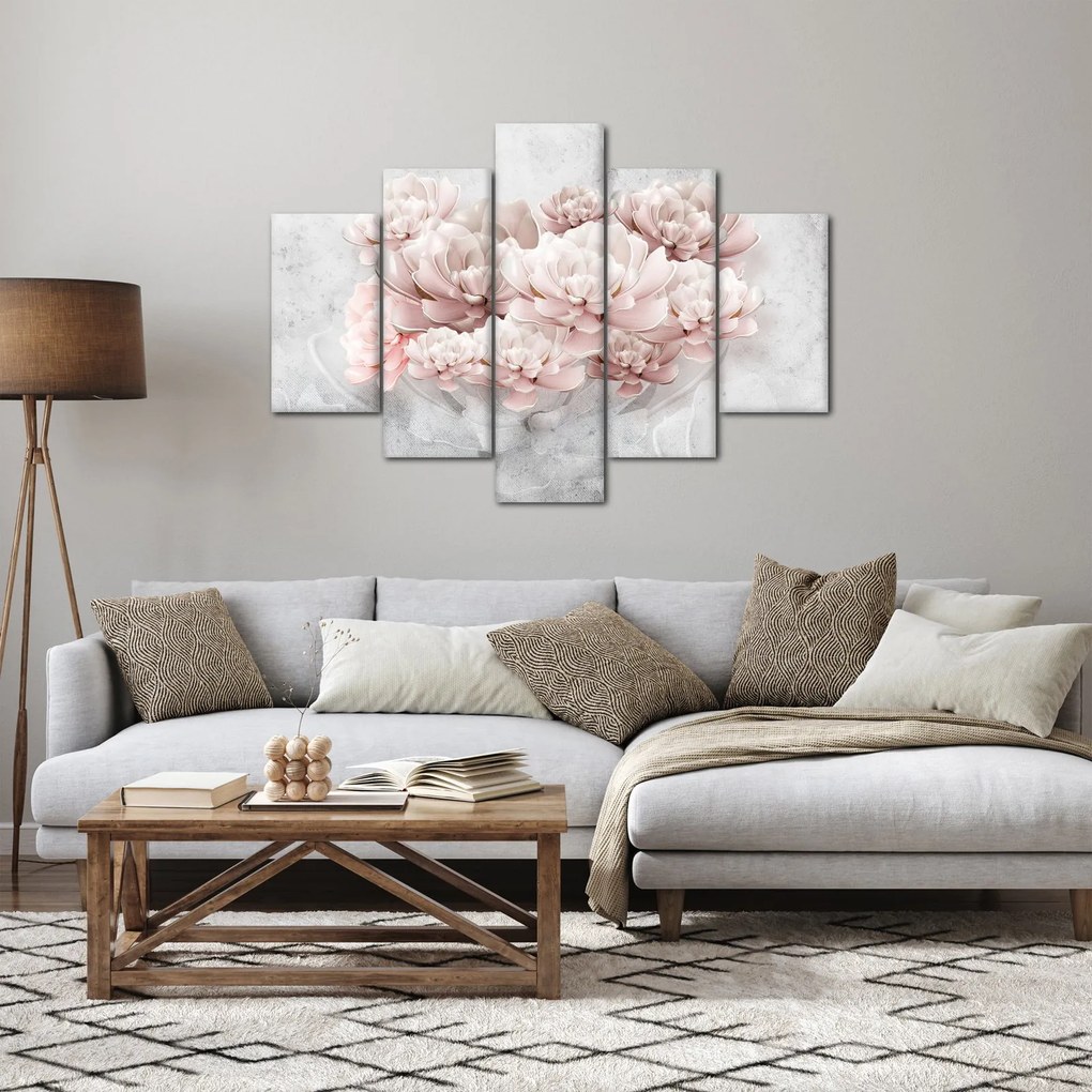 Obraz - Ružové kvety na stene (150x105 cm)