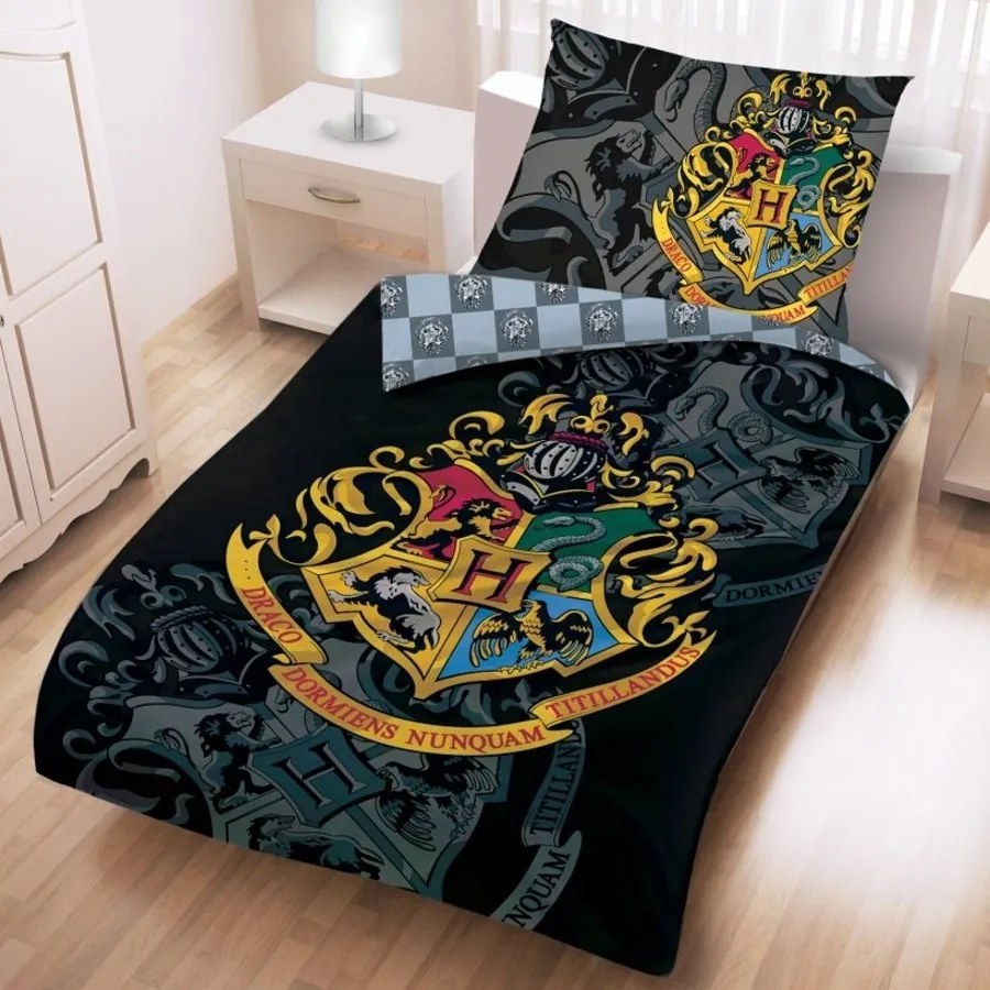 Bavlnené posteľné obliečky Harry Potter - motív Hogwarts - 100% bavlna - 70x90 cm + 140x200 cm - Certifikát Oeko-Tex 100