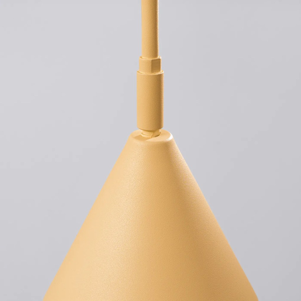 Nástenné svietidlo Nox, 1x zlaté kovové tienidlo, vypínač