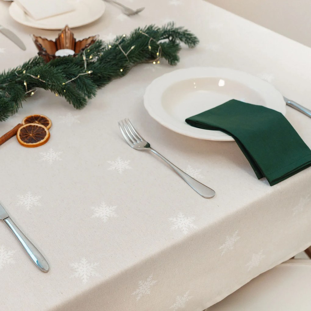 Goldea vianočný hranatý obrus natura – snehové vločky na režnej 80 x 80 cm