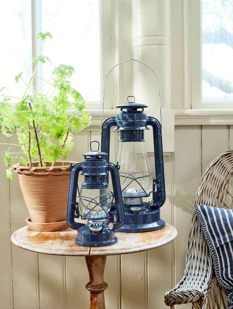 Strömshaga Petrolejová lampa Hurricane Dark Blue Large