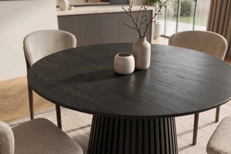 Dizajnový okrúhly jedálenský stôl Wadeline 120 cm čierny