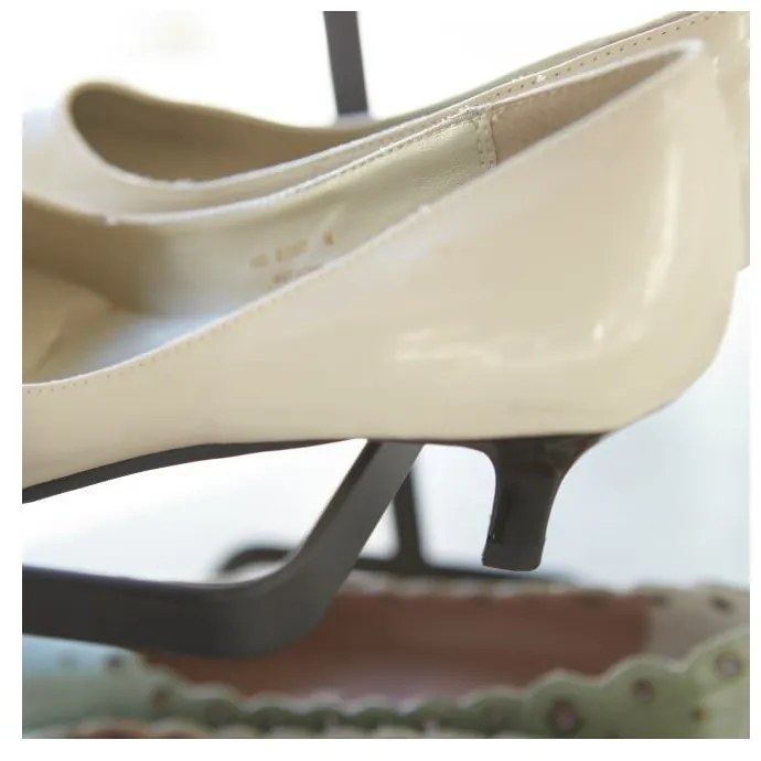 Čierny kovový stojan na topánky Tower Shoe Rack – YAMAZAKI