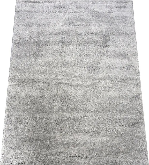 Koberec MAXY 27 LIGHT GREY – jemne sivý shaggy koberec Rozmer: 60x100 cm