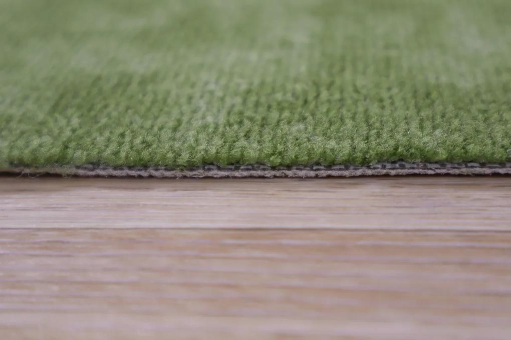 Associated Weavers koberce Metrážny koberec Panorama 24 zelený - S obšitím cm