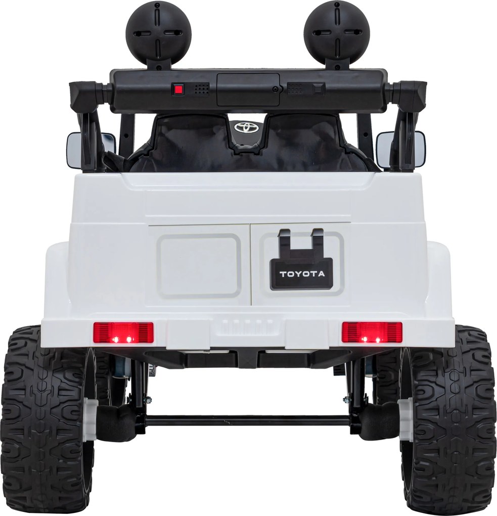 Ramiz Toyota FJ Cruiser pre deti biela + diaľkové ovládanie + pohon 4x4 + LED audio + EVA + pomalý štart
