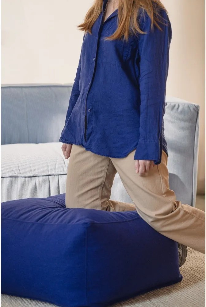 Modrý vlnený taburet Keno – noo.ma