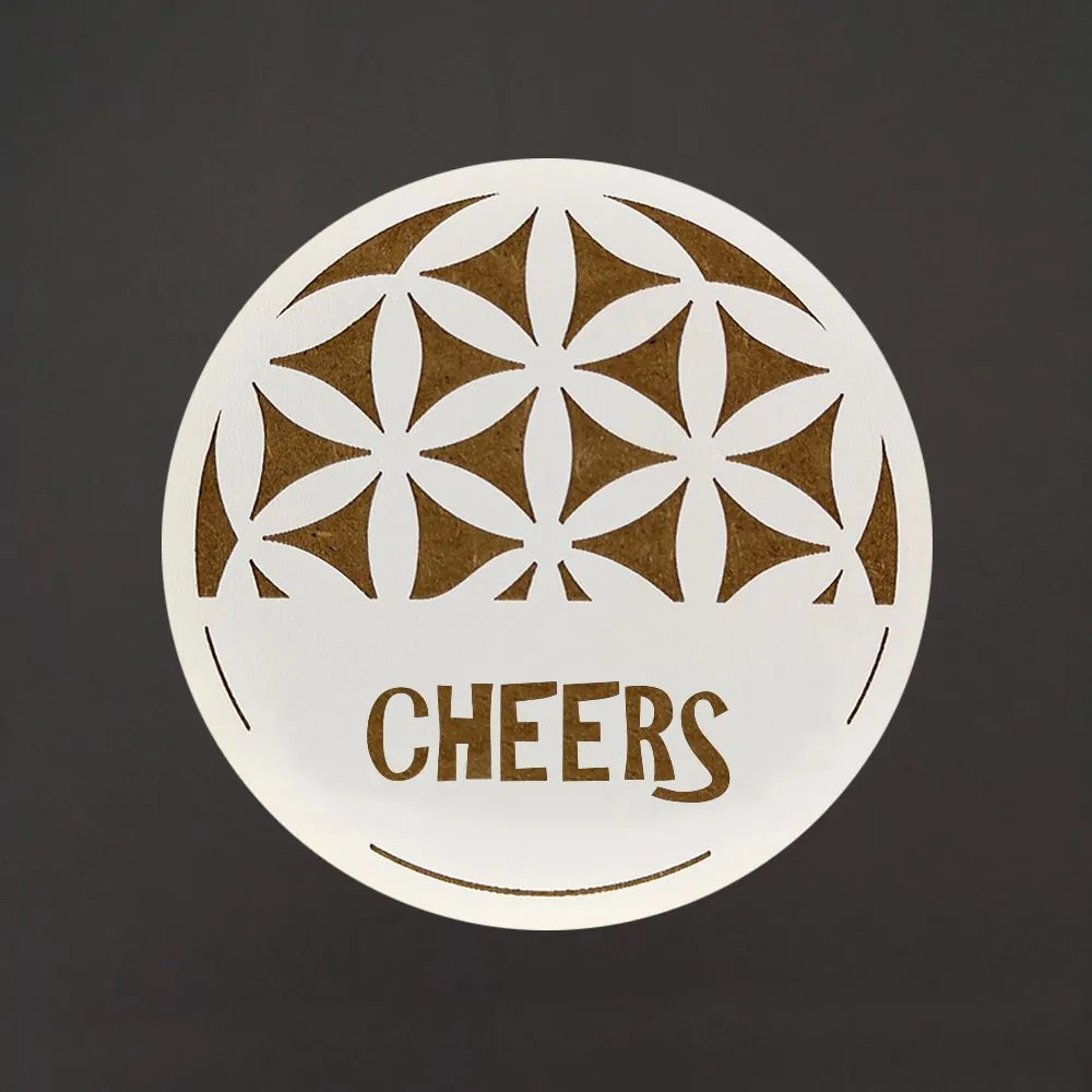 AMADEA Drevený podtácok okrúhly text "Cheers", priemer 10,5 cm, český výrobok