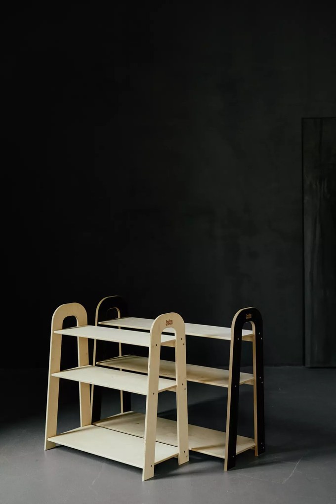 Regál / knižnica stredná