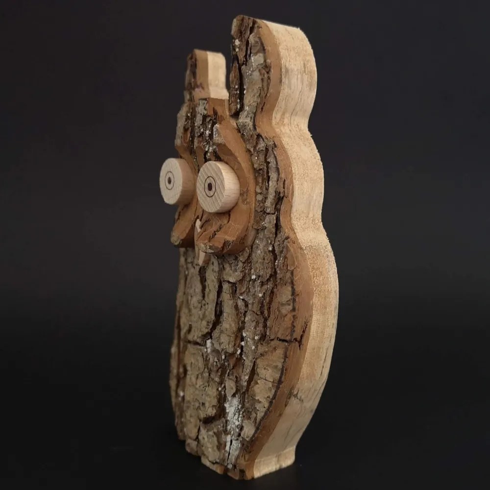 AMADEA Drevená sova s kôrou, masívne drevo, výška 16 cm