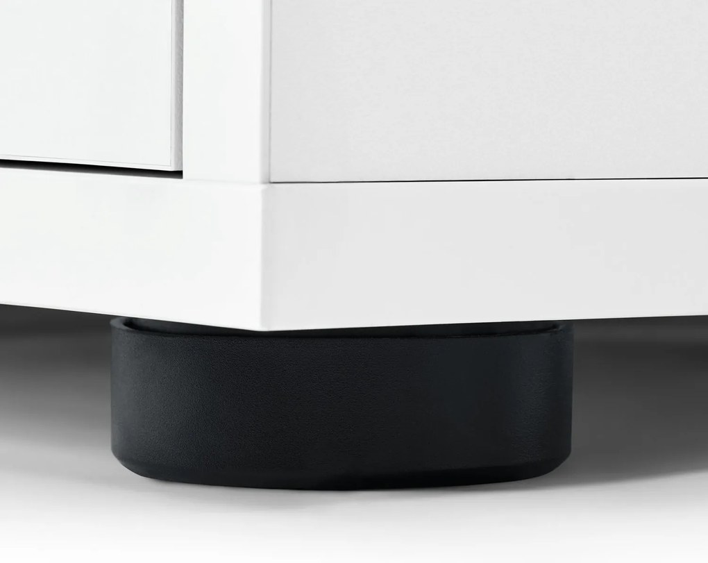 Komoda so zásuvkami