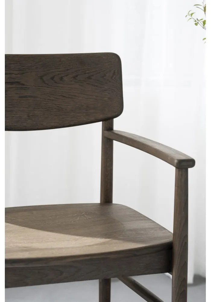 Tmavohnedá jedálenská stolička z dubového dreva Maidstone – Rowico