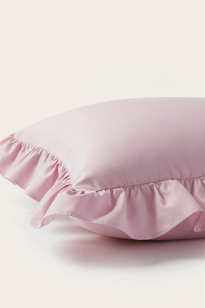 Saténová obliečka na vankúš RUFFY PREMIUM púdrová Rozmer: 70x80 cm