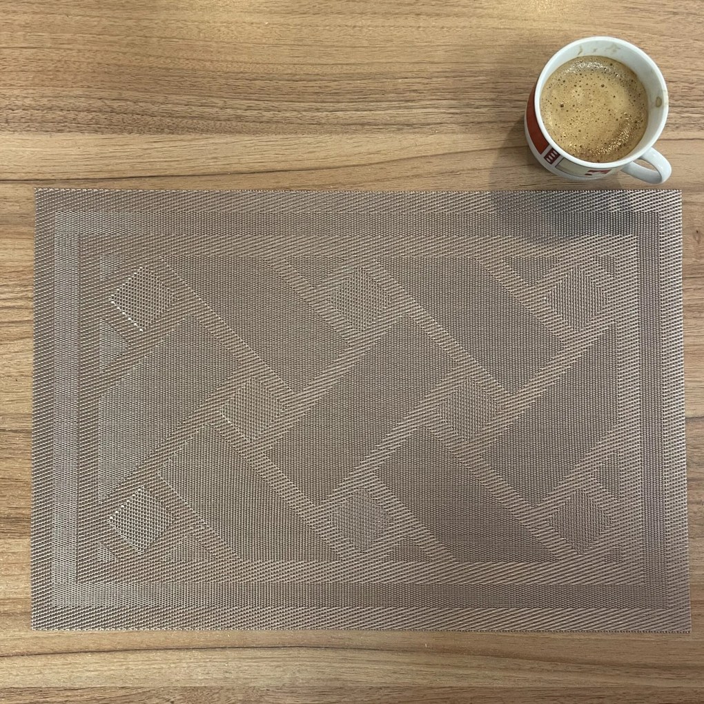 Podložka Deluxe pod tanier Kendrick svetlo hnedá 35x45cm TiaHome