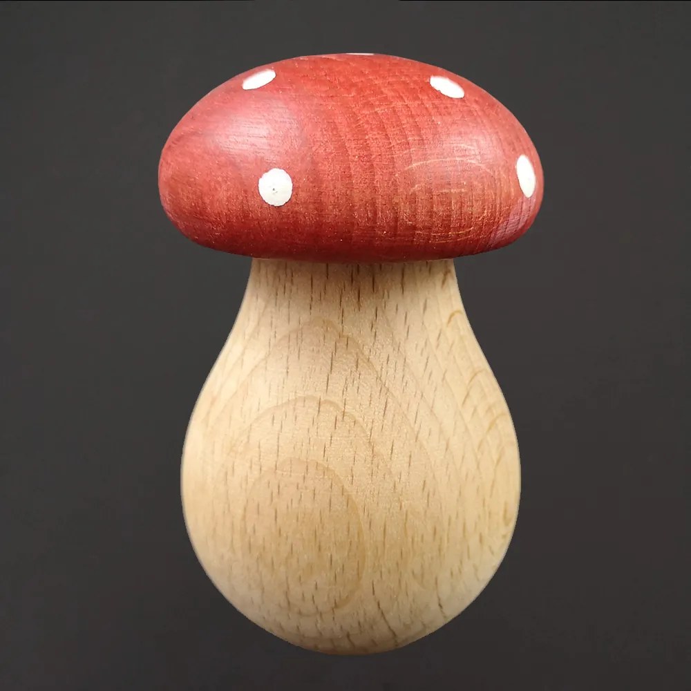 AMADEA Drevený luskáčik na orechy v tvare muchotrávky