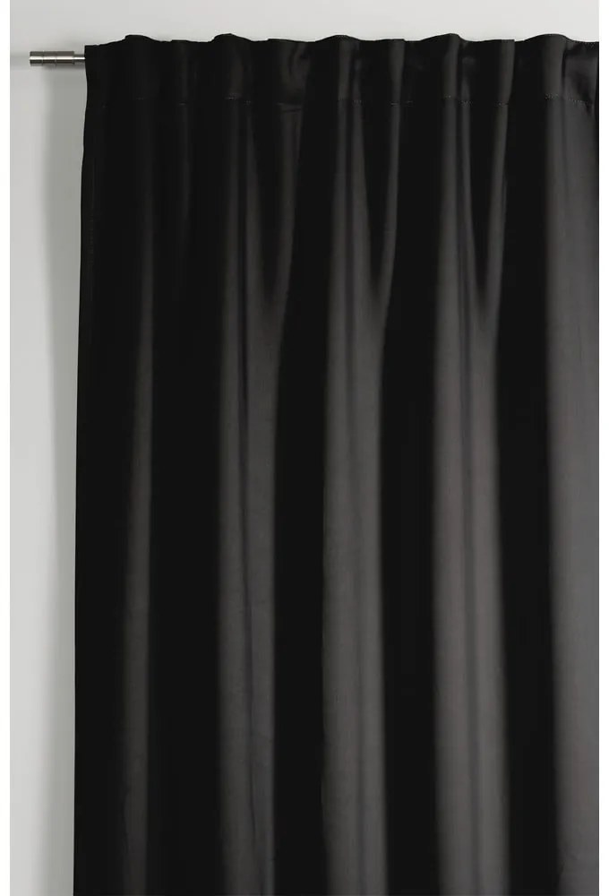 Čierny záves 245x140 cm Dimout - Gardinia