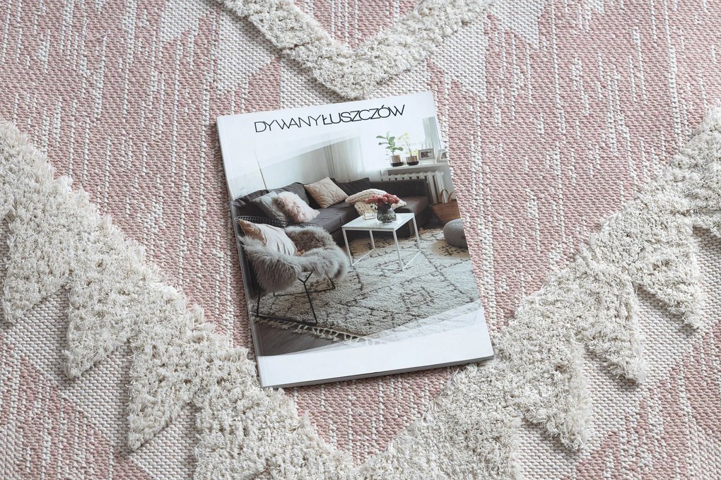 Ekologický koberec MOROC 22312 EKO SIZAL z recyklovanej bavlny, strapce, krémovo - ružový