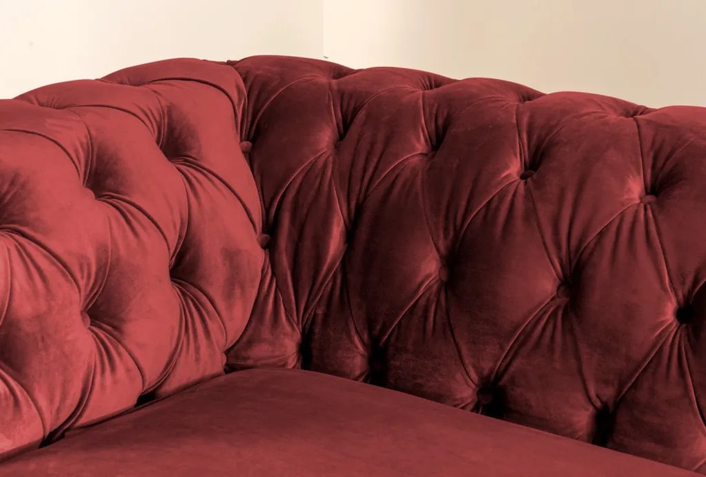 Pohovka Chesterfield, červená látka