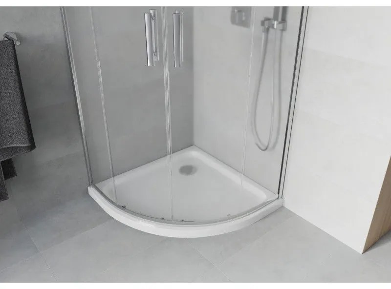 Mexen Rio, štvrťkruhový sprchovací kút s posuvnými dverami 80 x 80 cm, 6mm sklo námraza, chrómový profil + biela sprchová vanička, 863-080-080-01-30-4110