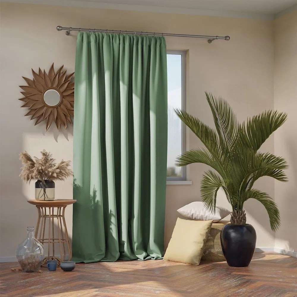 Svetlozelený zatemňovací termo záves 140x270 cm Pleat – Restilo