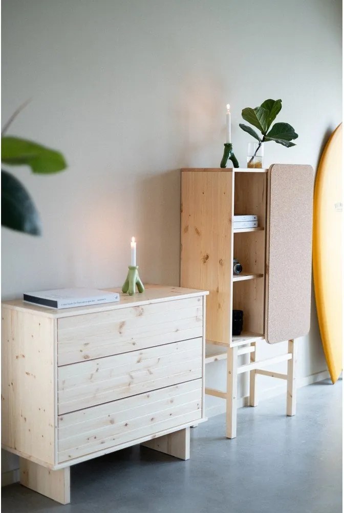 Knižnica z borovicového dreva s nástenkou Karup Design Slide