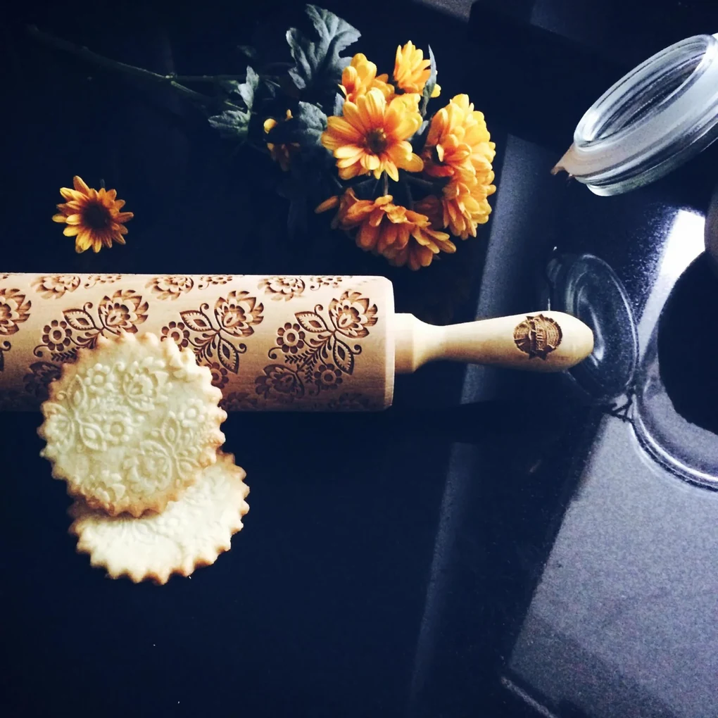 Goody Woody Embosovaný valček na cesto Bouquet