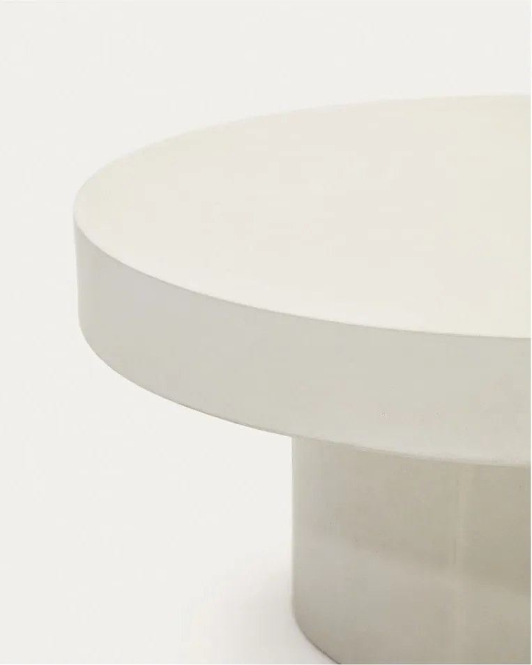 Betónový okrúhly záhradný odkladací stolík ø 90 cm Aiguablava – Kave Home