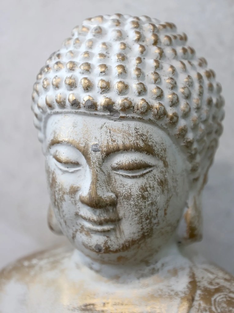Bielo - zlatá antik dekorácia socha Budha - 23*17*28cm