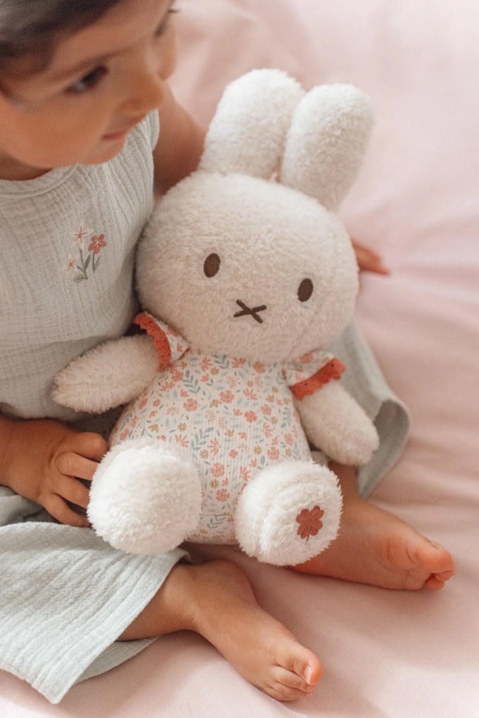 Králiček Miffy Lucky Blossom 20 cm
