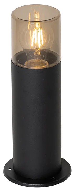 Stojaca vonkajšia lampa čierna s dymovým tienidlom 30 cm IP44 - Odense