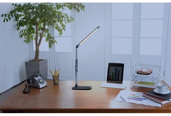 Immax 08968L - LED Stmievateľná stolná lampa LED/8,5W/230V s bezdrôtovým nabíjaním