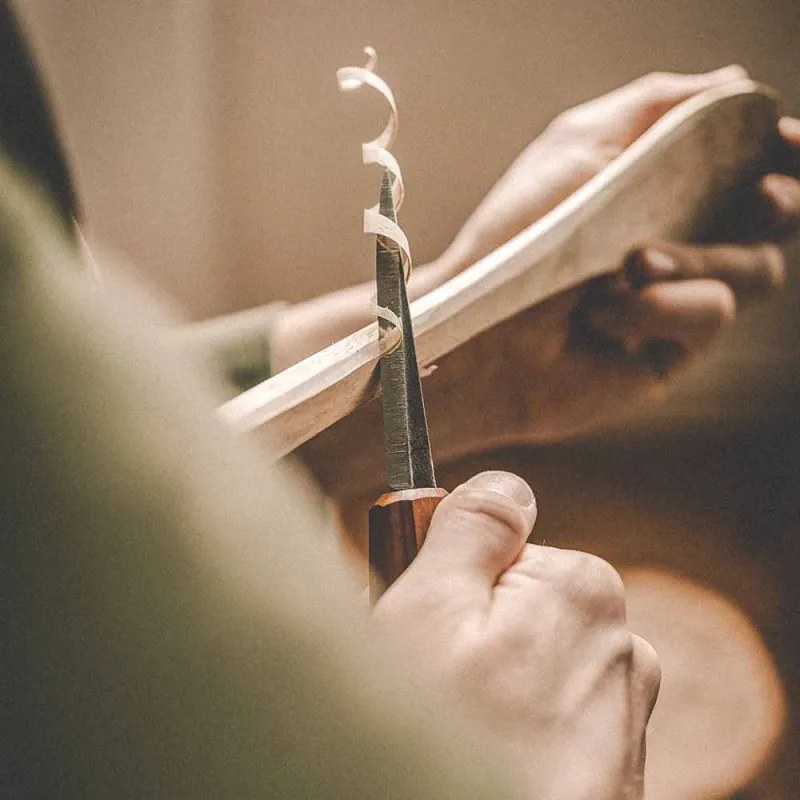 Fínsky vyrezávací nôž Roselli Carving, krátky