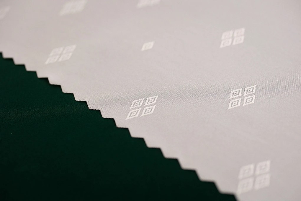 Dekorstudio Teflónovy behúň na stôl Diamond - biely