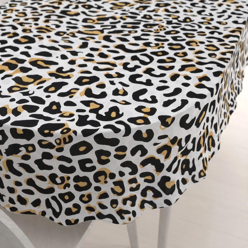 Biante Bavlnený oválny obrus Sandra SA-409 Leopardí vzor na bielom 120x160 cm