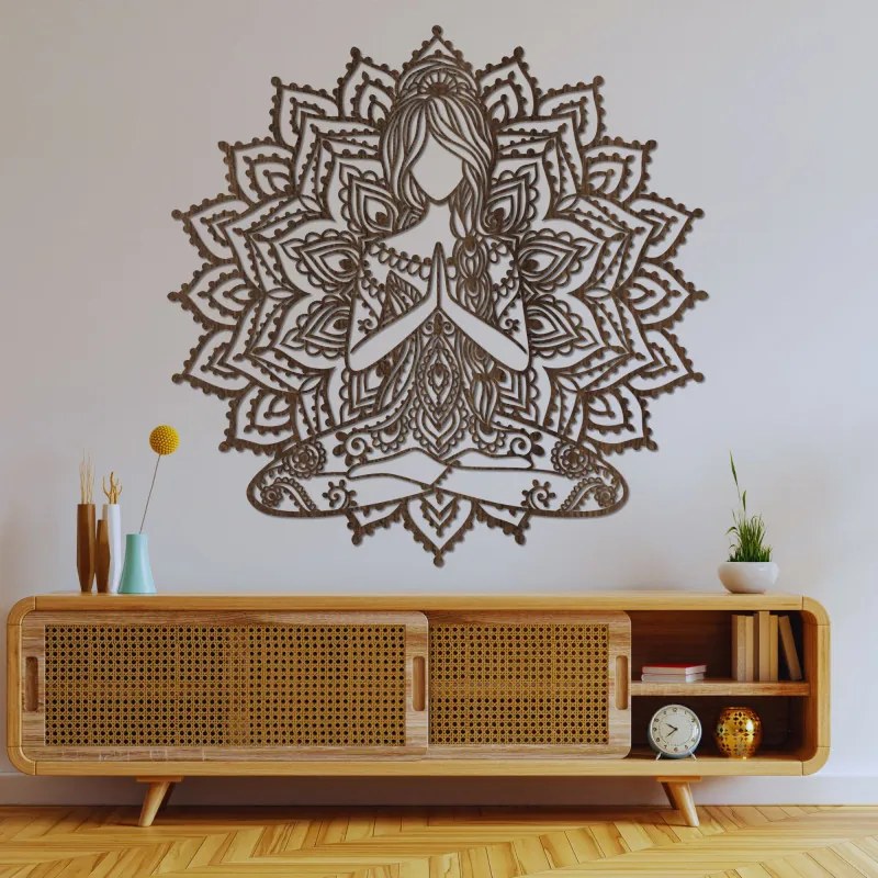 Drevená mandala joga žena – moderný 3D obraz na stenu do obývačk | SENTOP HDF0511