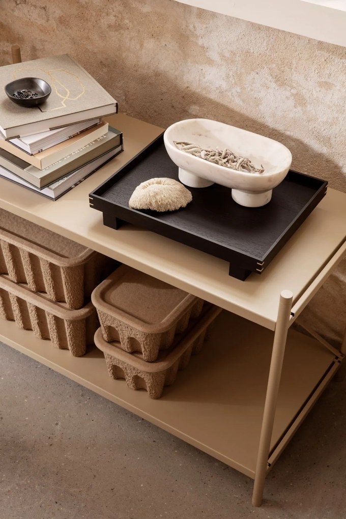 ferm Living Bon drevený podnos malý čierny dub 110209106