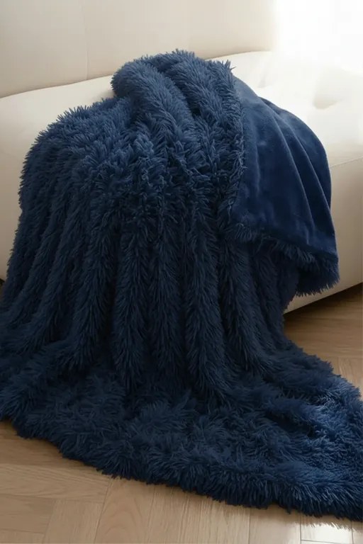 Deka YETI tmavomodrá Rozmer: 70x150 cm