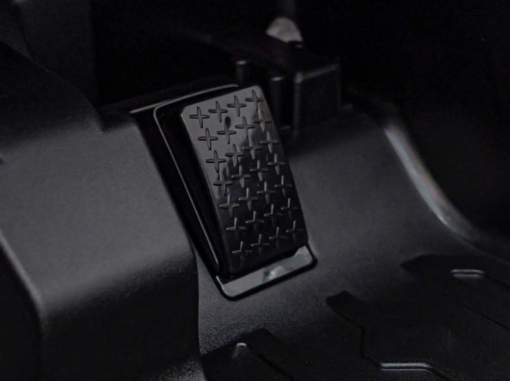 Ramiz Vozidlo Mercedes Benz EQG Čierna