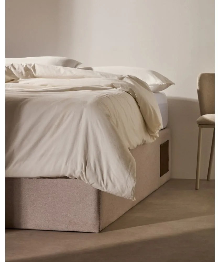 Béžová čalúnená dvojlôžková posteľ s úložným priestorom 160x200 cm Matters – Kave Home