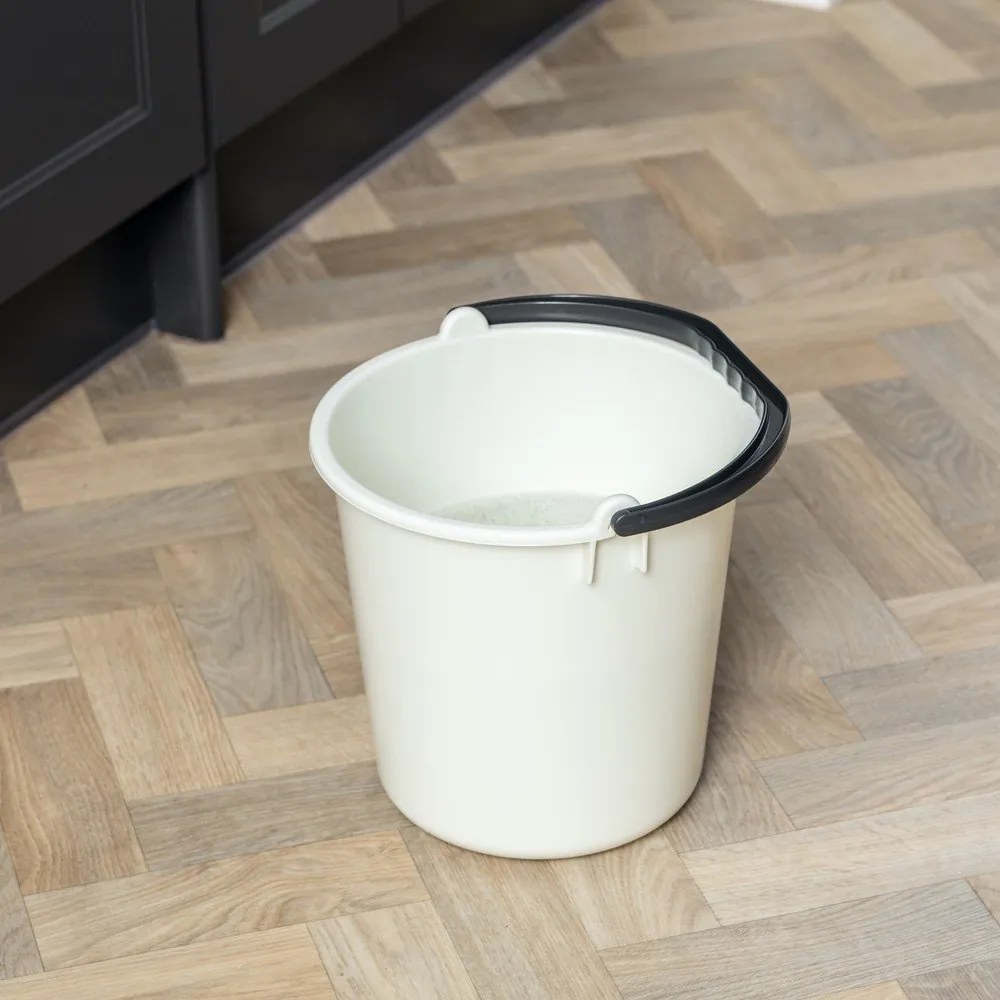 Béžové plastové vedierko 9 l - Addis