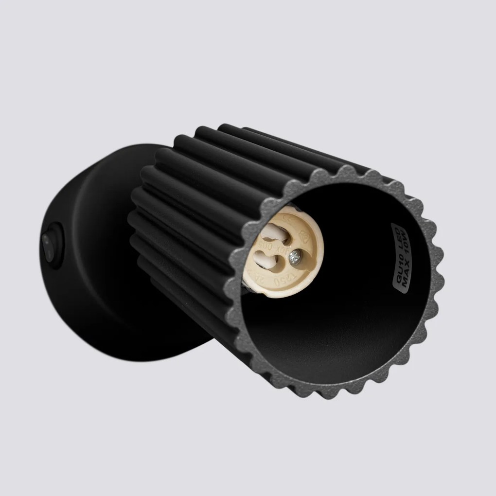 Bodové svietidlo Karbon, 1x čierne kovové tienidlo, (možnosť polohovania), vypínač