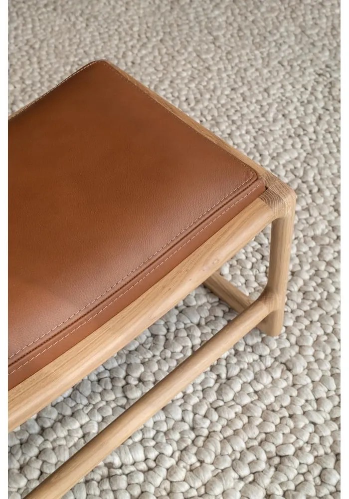 Podnožka s konštrukciou z dubového dreva so zeleným textilným sedadlom Gazzda Dedo