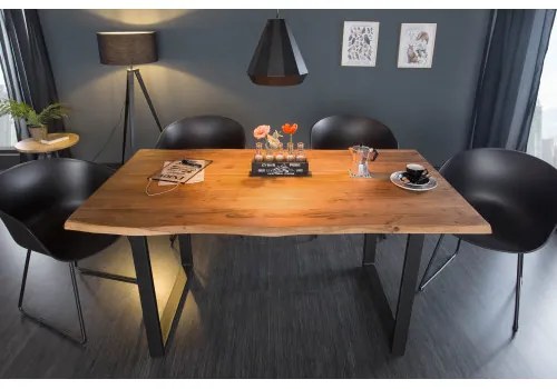 Jedálenský stôl 43426 140x90cm Masív drevo Divoká Acacia - PRODUKT JE SKLADOM U NÁS - 1Ks  - Komfort-nábytok