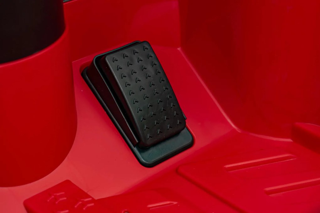 Ramiz Audi SQ8 Červená