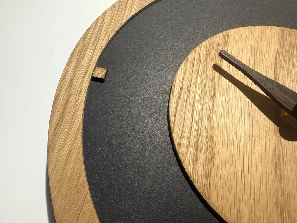 Dekorstudio Drevené hodiny na stenu Oak Flow - dub 30cm